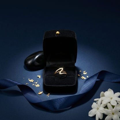 Adjustable elegant statement ring golden